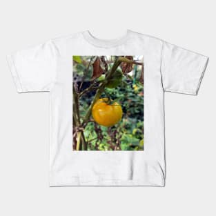 Yellow tomato Kids T-Shirt